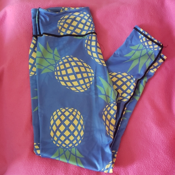 TWO leggings for $20 - Picture 3 of 3